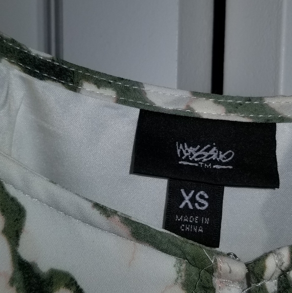 Dress - Picture 4 of 4